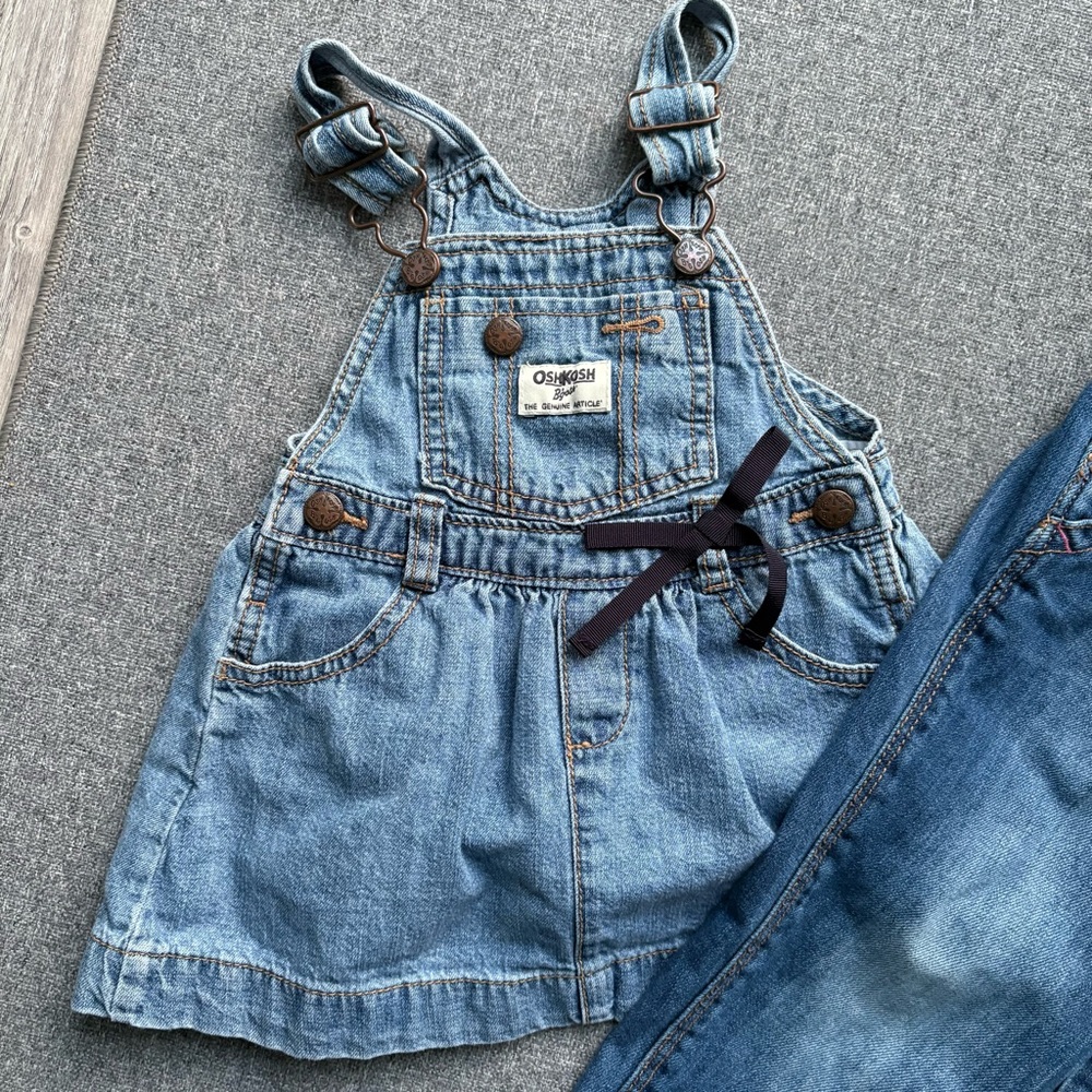 OshKosh B'gosh 24M Denim Set | Floral Jumper & Classic Overalls 24M - Picture 2 of 14